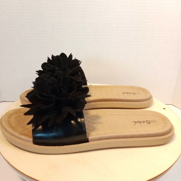 BABE Black Flower Slipon Women's Sandals Size 7 - Picture 5 of 7